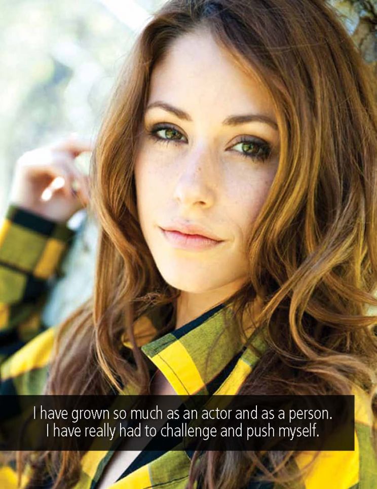 Amanda Crew