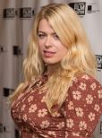 Amanda De Cadenet