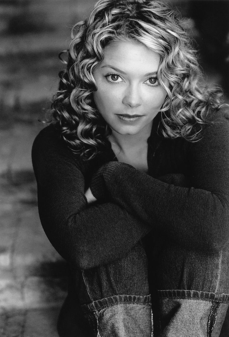 Amanda Detmer