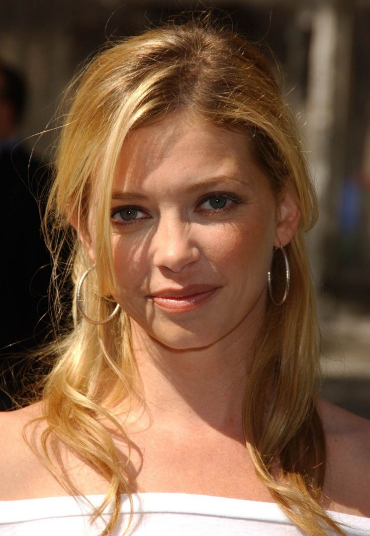 Amanda Detmer