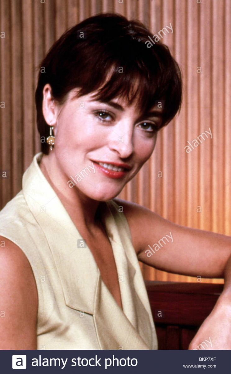 Amanda Donohoe