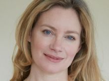 Amanda Douge