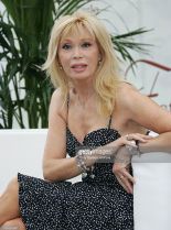 Amanda Lear