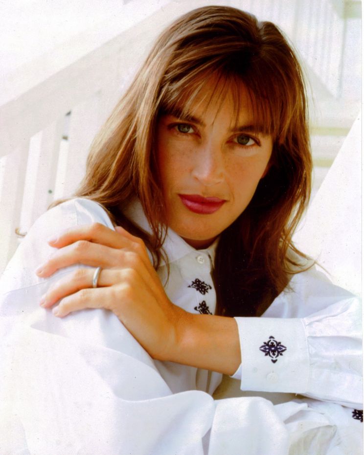 Amanda Pays