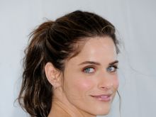 Amanda Peet