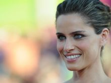 Amanda Peet