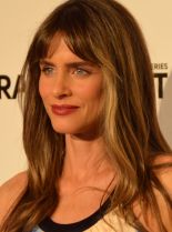 Amanda Peet