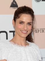 Amanda Peet