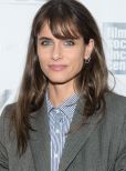 Amanda Peet