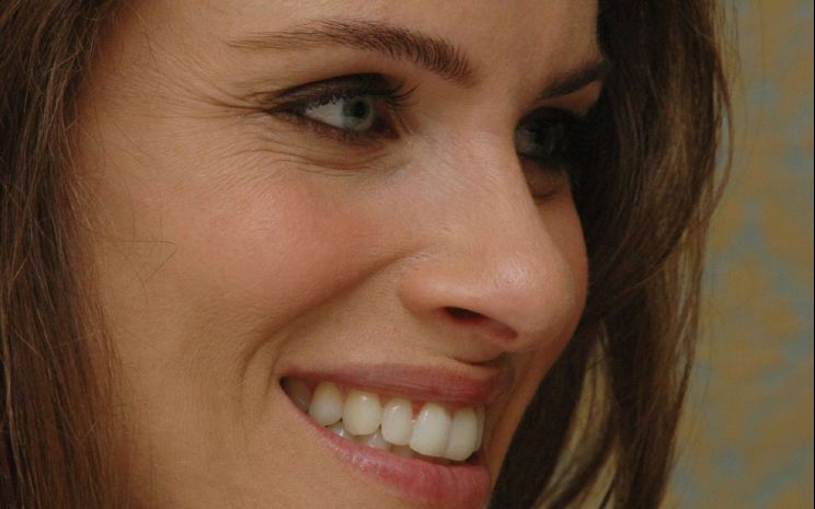 Amanda Peet