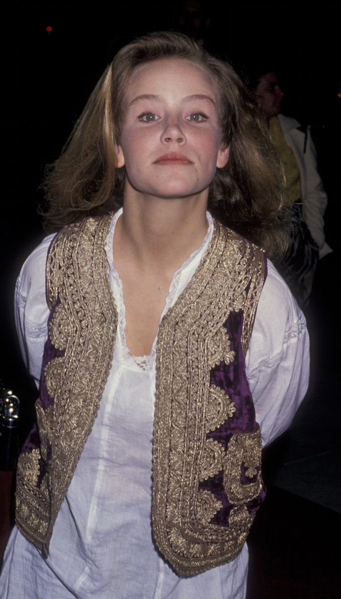 Pictures of Amanda Peterson
