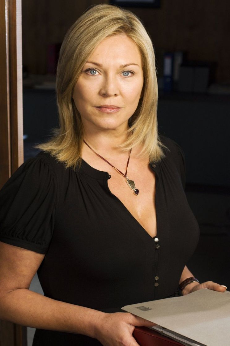 Amanda Redman