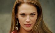 Amanda Righetti