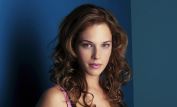 Amanda Righetti