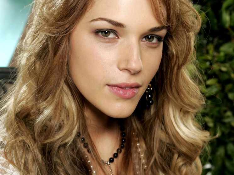 Amanda Righetti