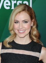 Amanda Schull