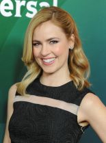 Amanda Schull