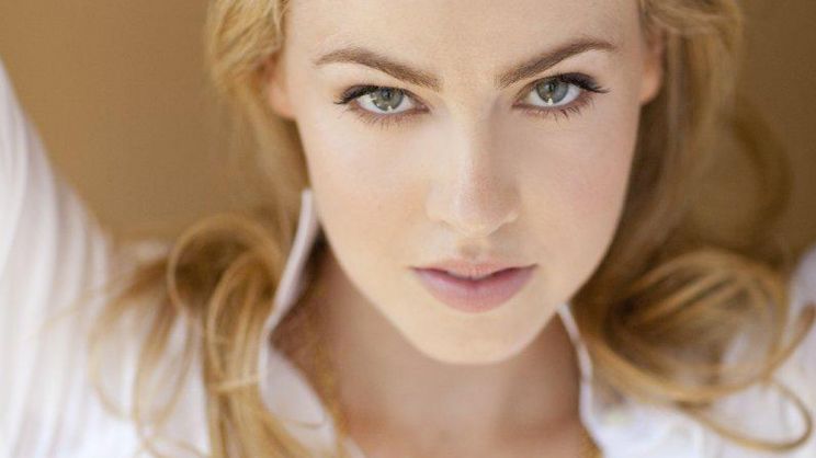 Amanda Schull