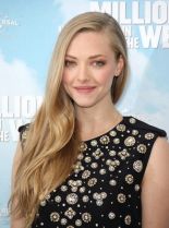 Amanda Seyfried #27114 picture (Portrait Medium)