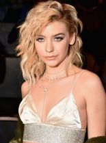 Amanda Steele