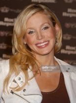 Amanda Swisten #557683 picture (Portrait Medium)