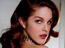 Amarna Miller photo