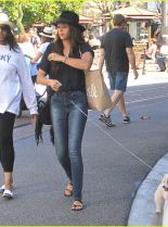 Amber Stevens West photo