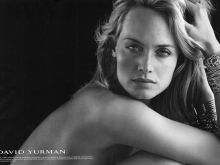 Amber Valletta