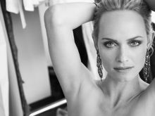 Amber Valletta