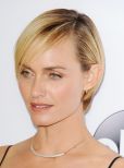 Amber Valletta