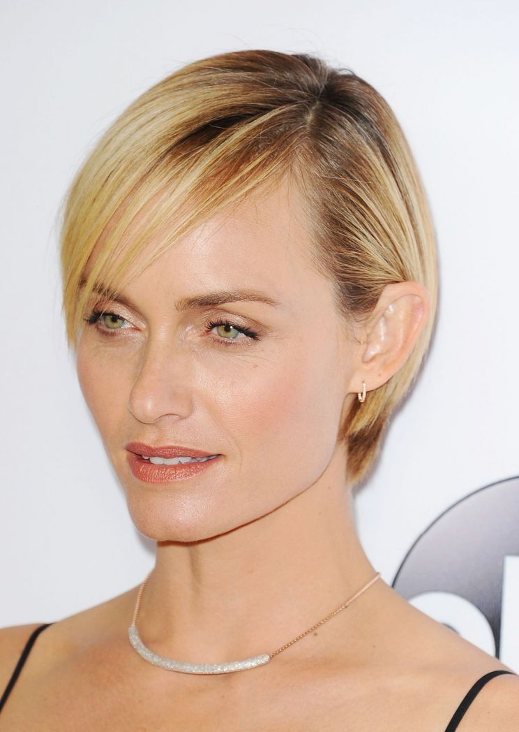 Amber Valletta