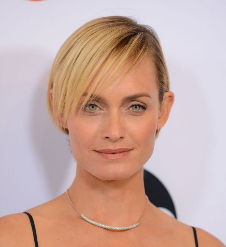 Amber Valletta