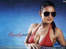 Ameesha Patel photo