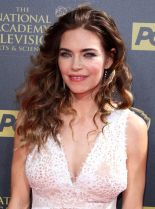 Amelia Heinle