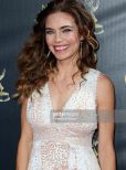 Amelia Heinle