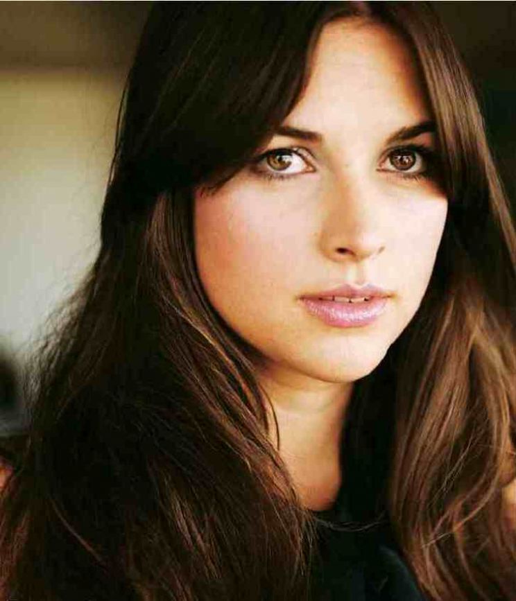 Amelia Warner