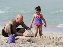 Ami James