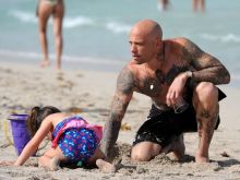 Ami James