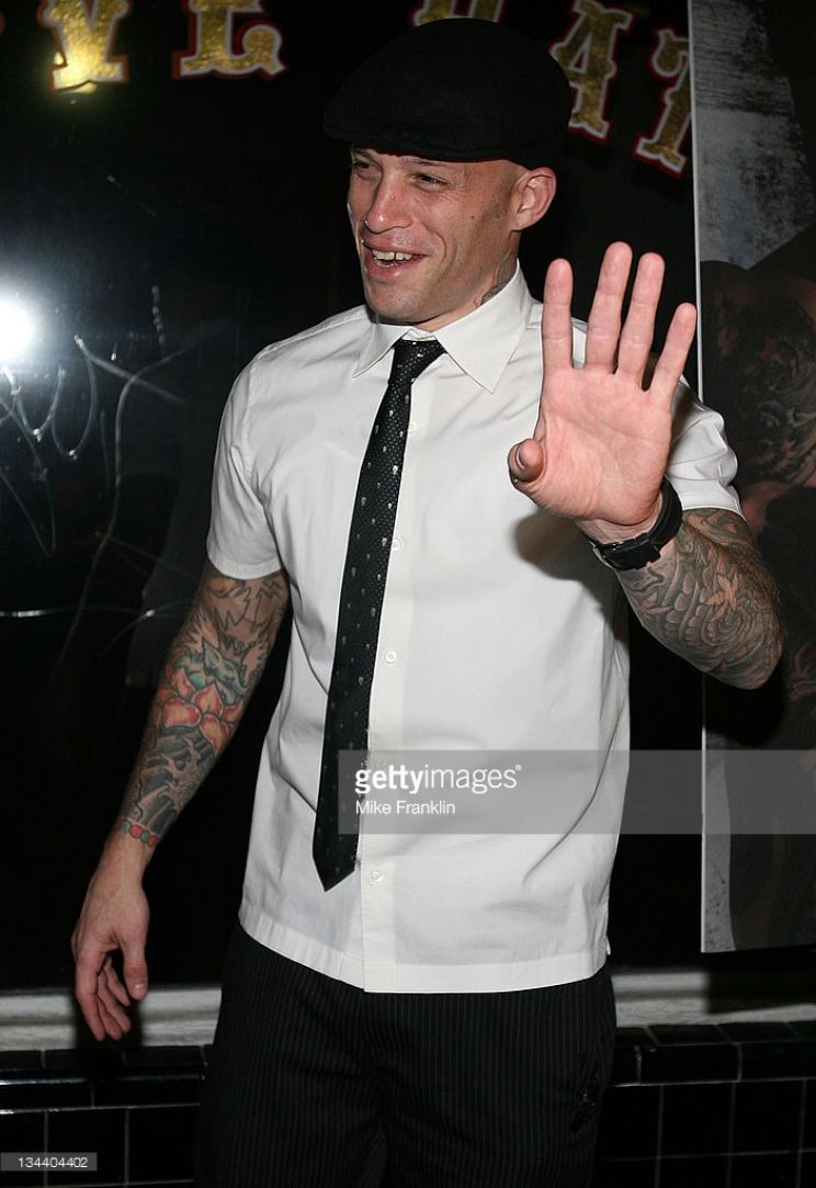 Ami James