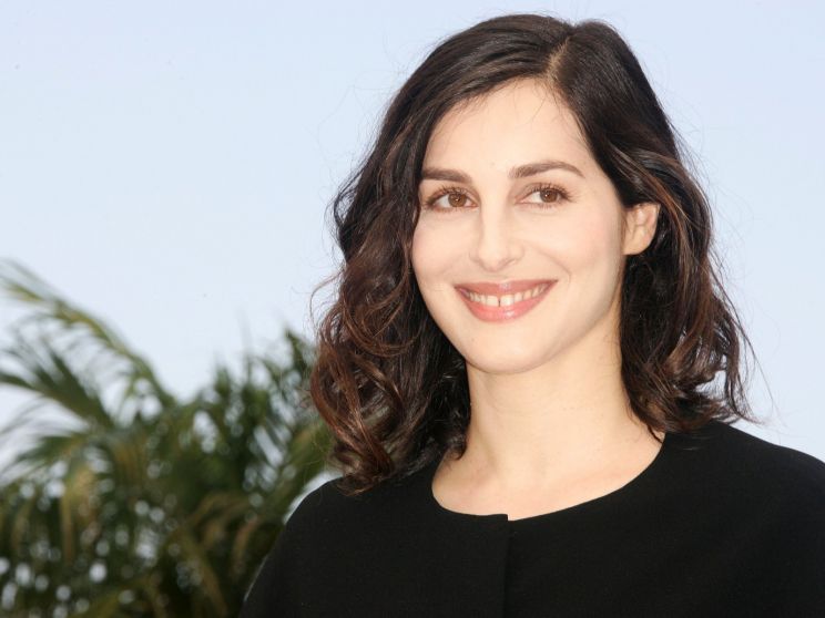 Amira Casar