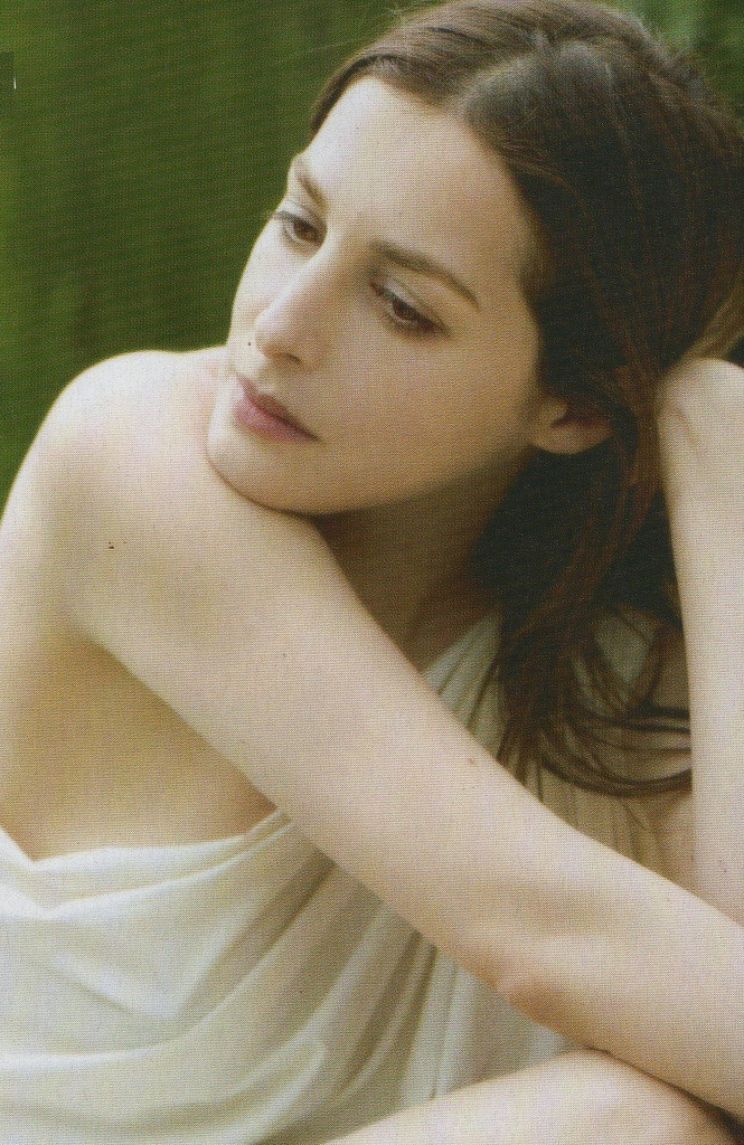 Amira Casar