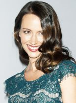 Amy Acker photo