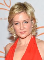 Amy Carlson