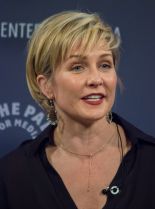 Amy Carlson photo