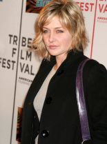 Amy Carlson photo