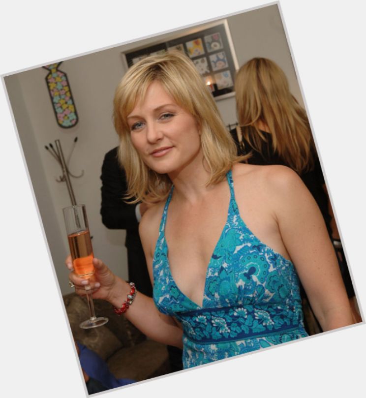 Amy Carlson