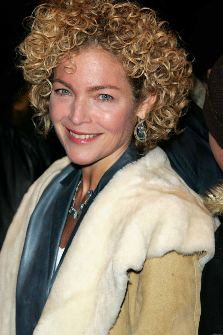 Amy Irving