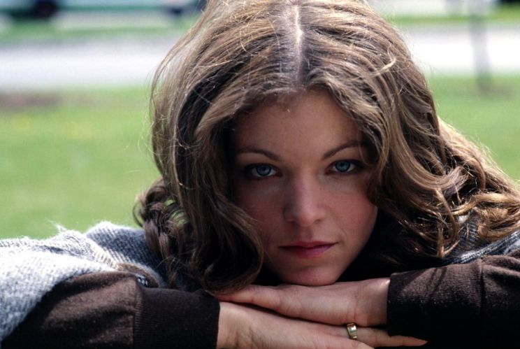 Amy Irving