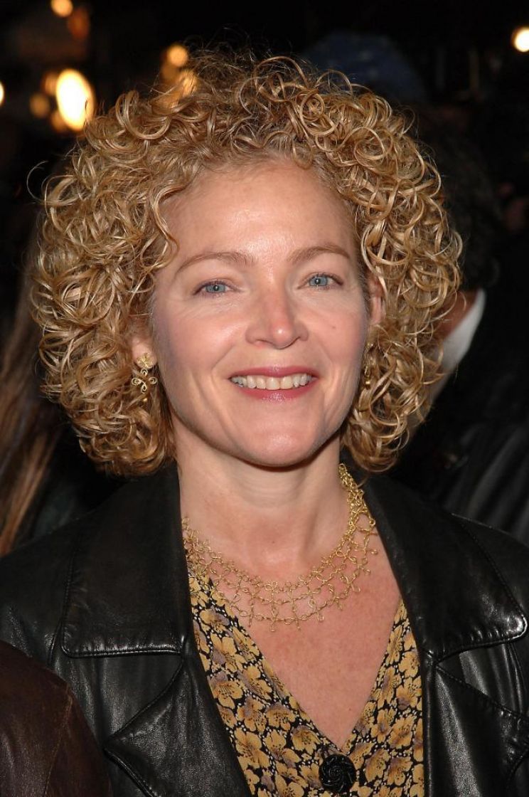 Amy Irving