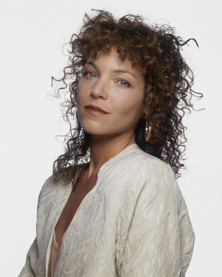 Amy Irving